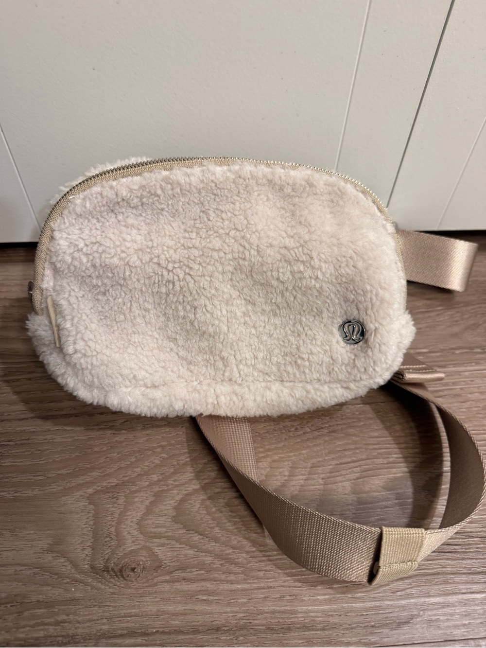 lululemon athletica Cream Sherpa Crossbody Belt Bag with Tan Strap